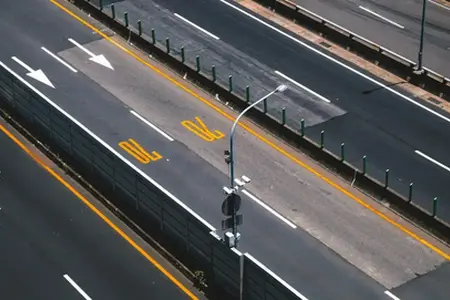 Шмат аварый і затораў на M7 і 7 дарогах.