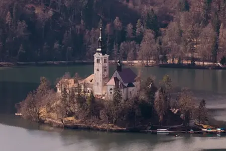 Slovinské možnosti cestování autem