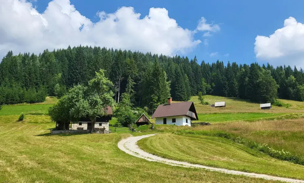 Cestování po dálnici ve Slovinsku: Objevujeme zajímavosti
