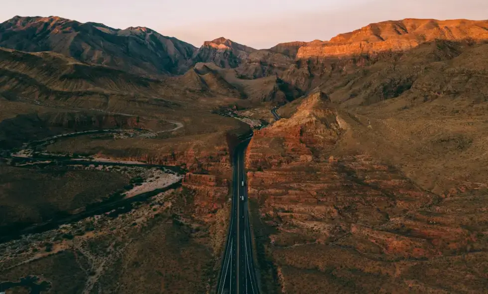 Autostrada M4 între Törökszentmiklós și Kisújszállás este în construcție continuă și stabilă.